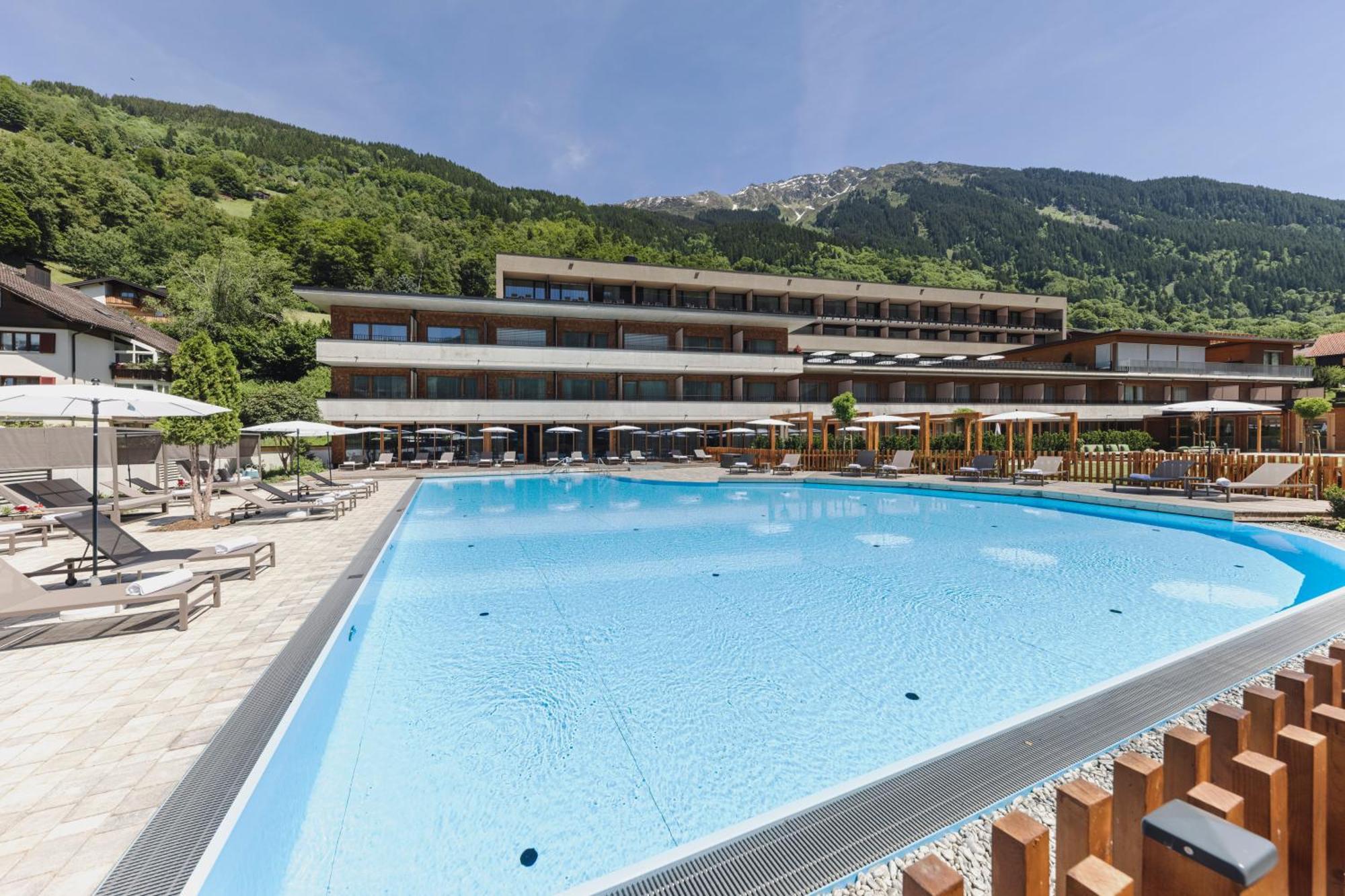 Alpenhotel Montafon & 4*